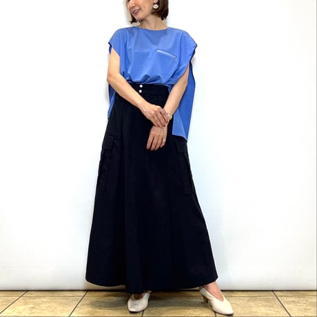 【C＋／シー】ショルダータックカットソー