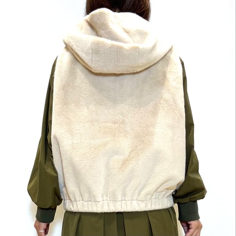 【Atelier brugge／アトリエブルージュ】シャーリングファーフーデッドベスト