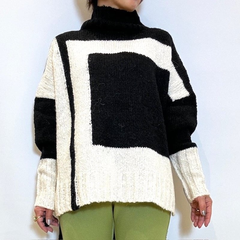 Lallia mu／ラリアムー】ローゲージブロッキングタートルニット