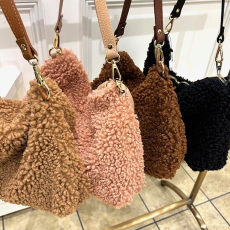 【IMPORT】ボアクラッチバッグ