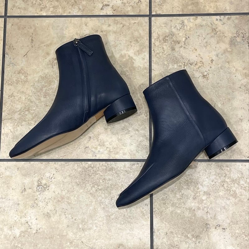 atelier brugge／アトリエブルージュ】ステッチポインテッドショート