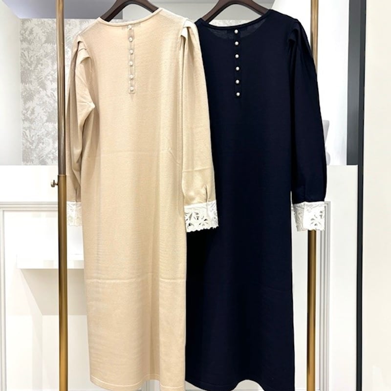 BEATRICE／ベアトリス】レースカフスニットワンピース | Aimant-エマン