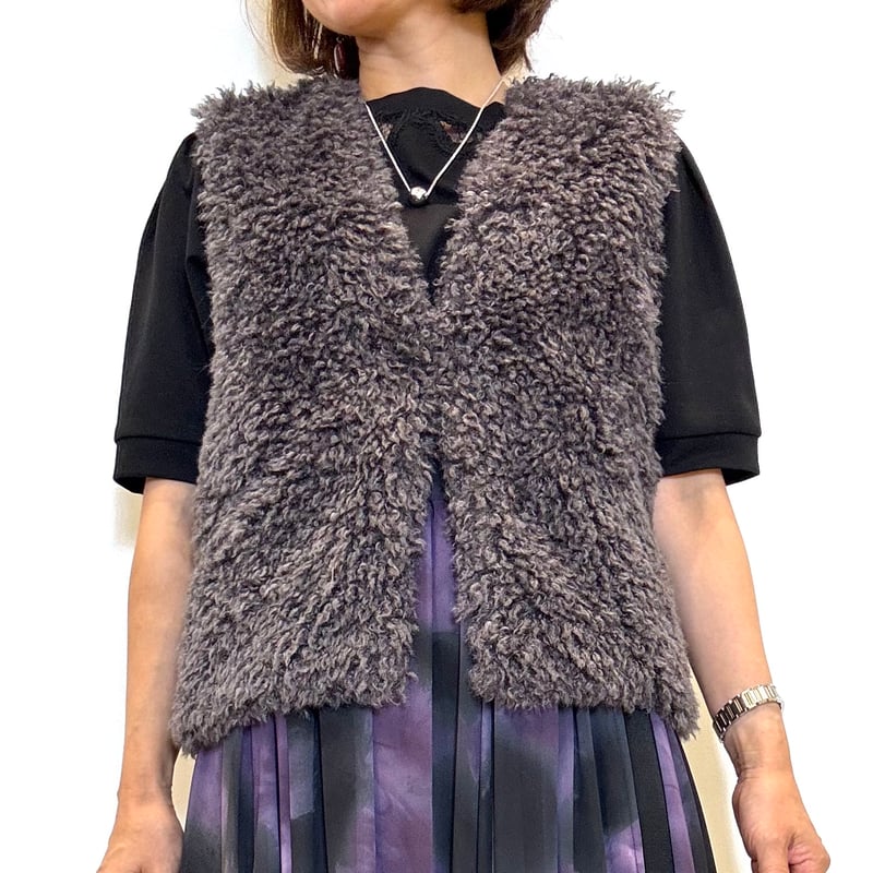 BEATRICE ベアトリス フェイクファー ベスト 異素材ドッキング ベージュ BEATRICE ベアトリス フェイクファー ベスト 異素材ドッキング