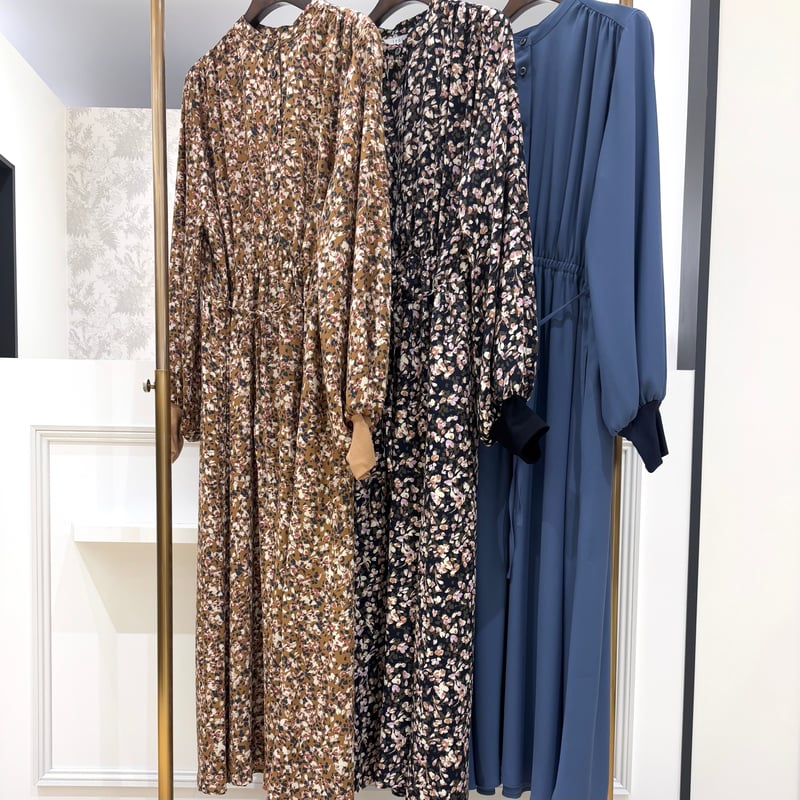 専用　　マムエモア　ワンピース Anniversary Piece】Ribbon Medallion タナローンシャツドレス
