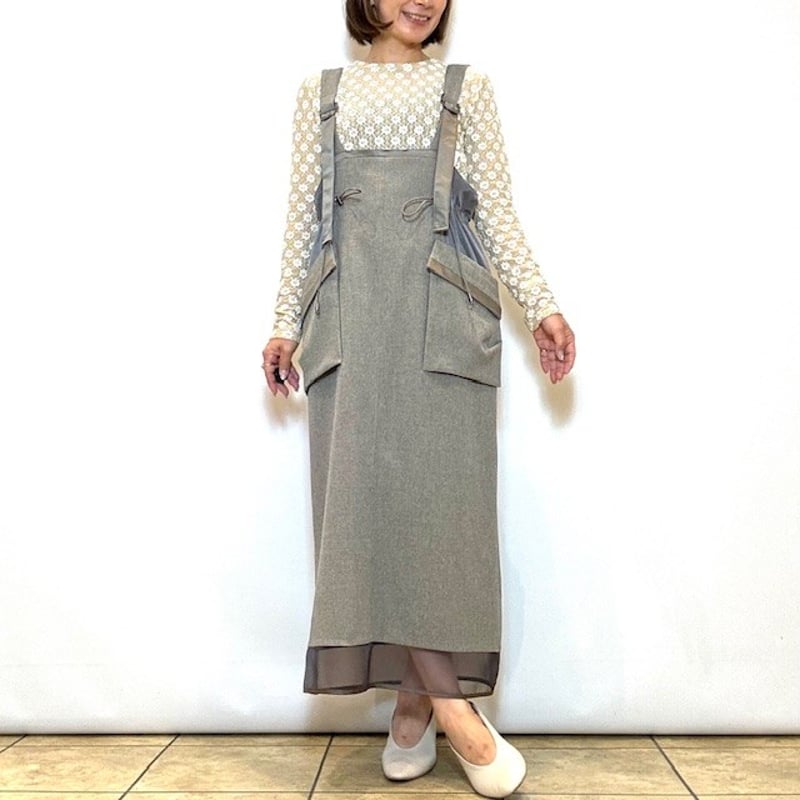 Lallia Mu　ラリアムー　ジャンパースカート ベージュ　未使用に近い Lallia Mu ラリアムー ジャンパースカート ベージュ 未使用に