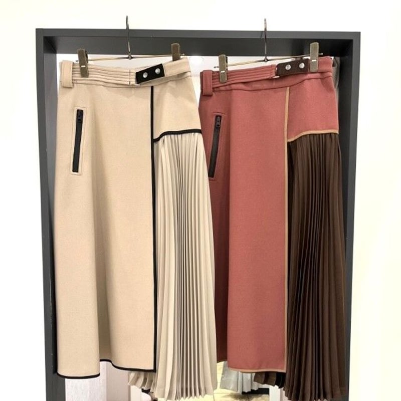 Lallia mu／ラリアムー】プリーツドッキングパイピングスカート