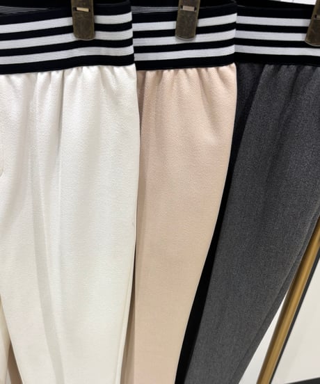 【Srieee／シュリ】裏起毛ストレッチテーパードパンツ