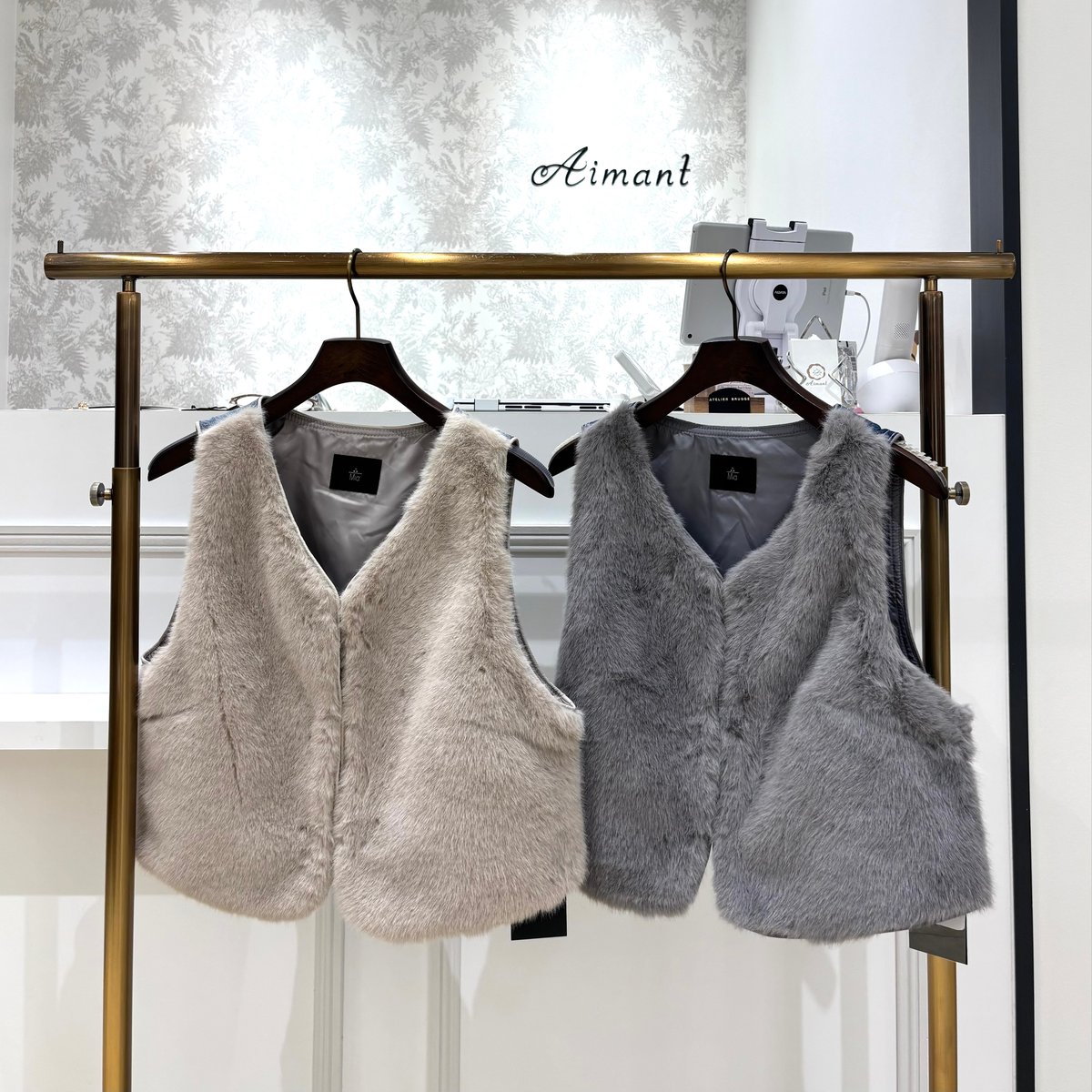 新品タグ付き♡ミーアアステリズム ファースリーブGジャン 新品タグ