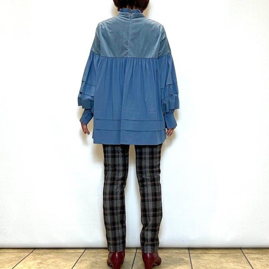 65476c495d272d1e8675b7ec