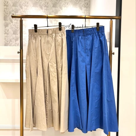 【Srieee／シュリ】アシンメトリーフレアスカート