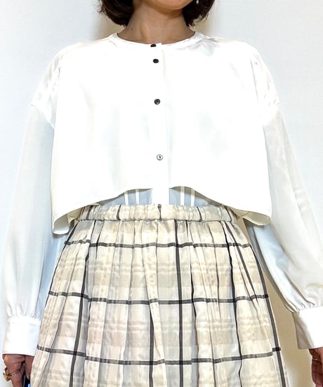 【trois／トロワ】ヴィーナスデシン フラップブラウス