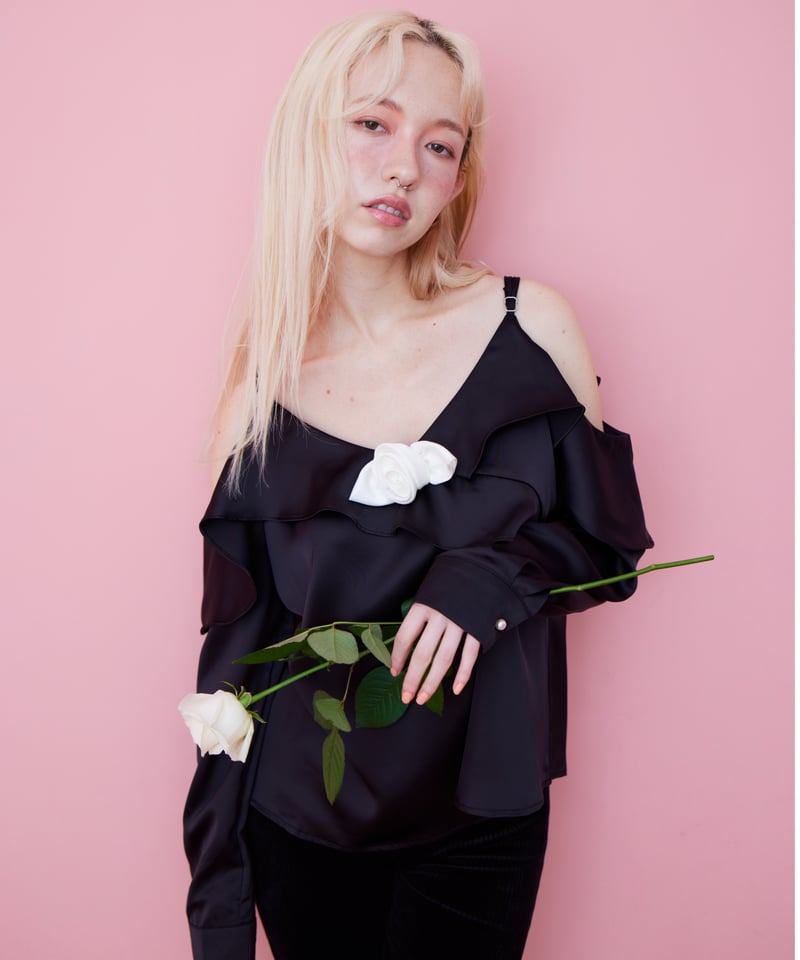 rose blouse BLACK | The Girls Society