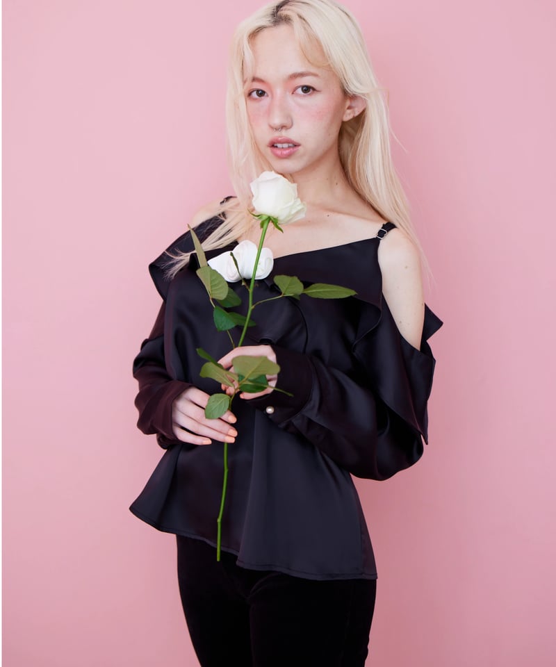 rose blouse BLACK | The Girls Society