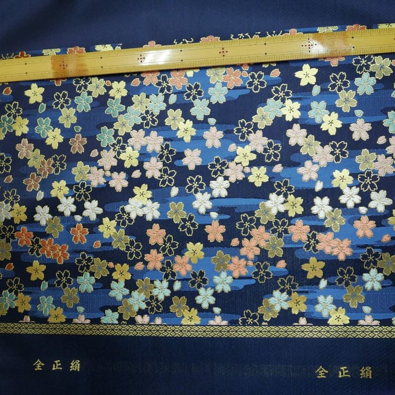 西陣織 金襴 絹織物 さくら紋様 約一尺   西陣岡本