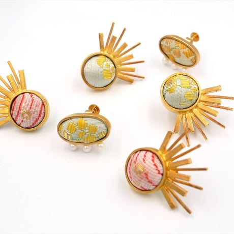 〈尊 MICOTO〉 イヤリング11　OVAL　ミモザ紋様