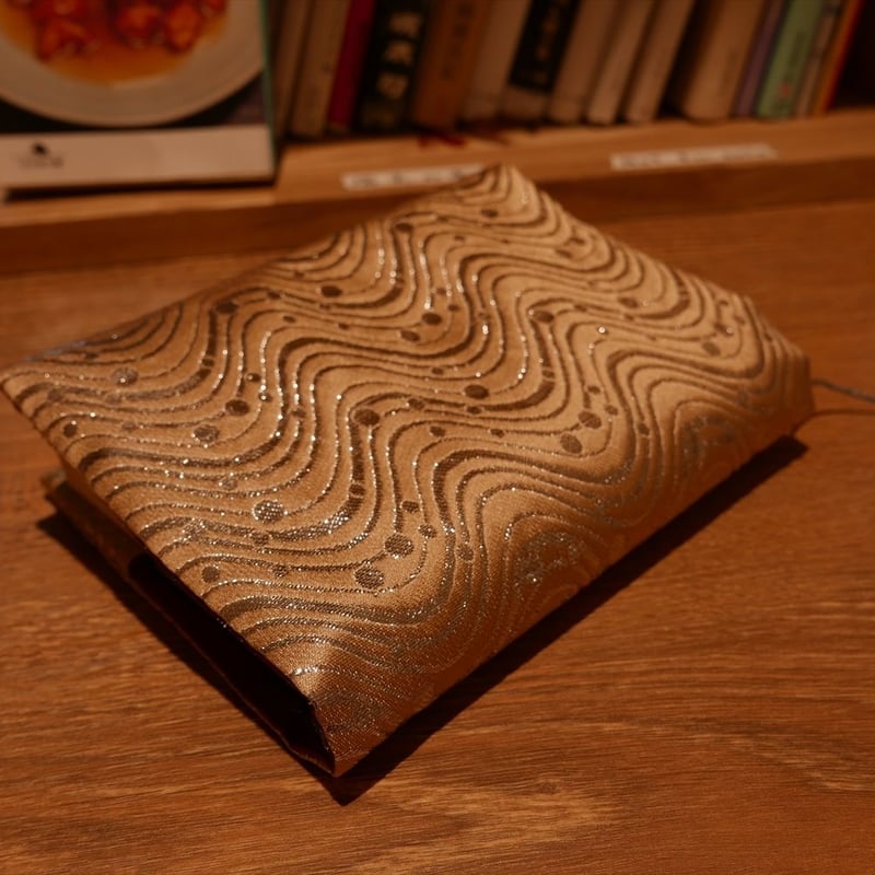 西陣織 ブックカバー 正絹 流水水玉＆砂子箔紋様 一点もの | 西陣岡本