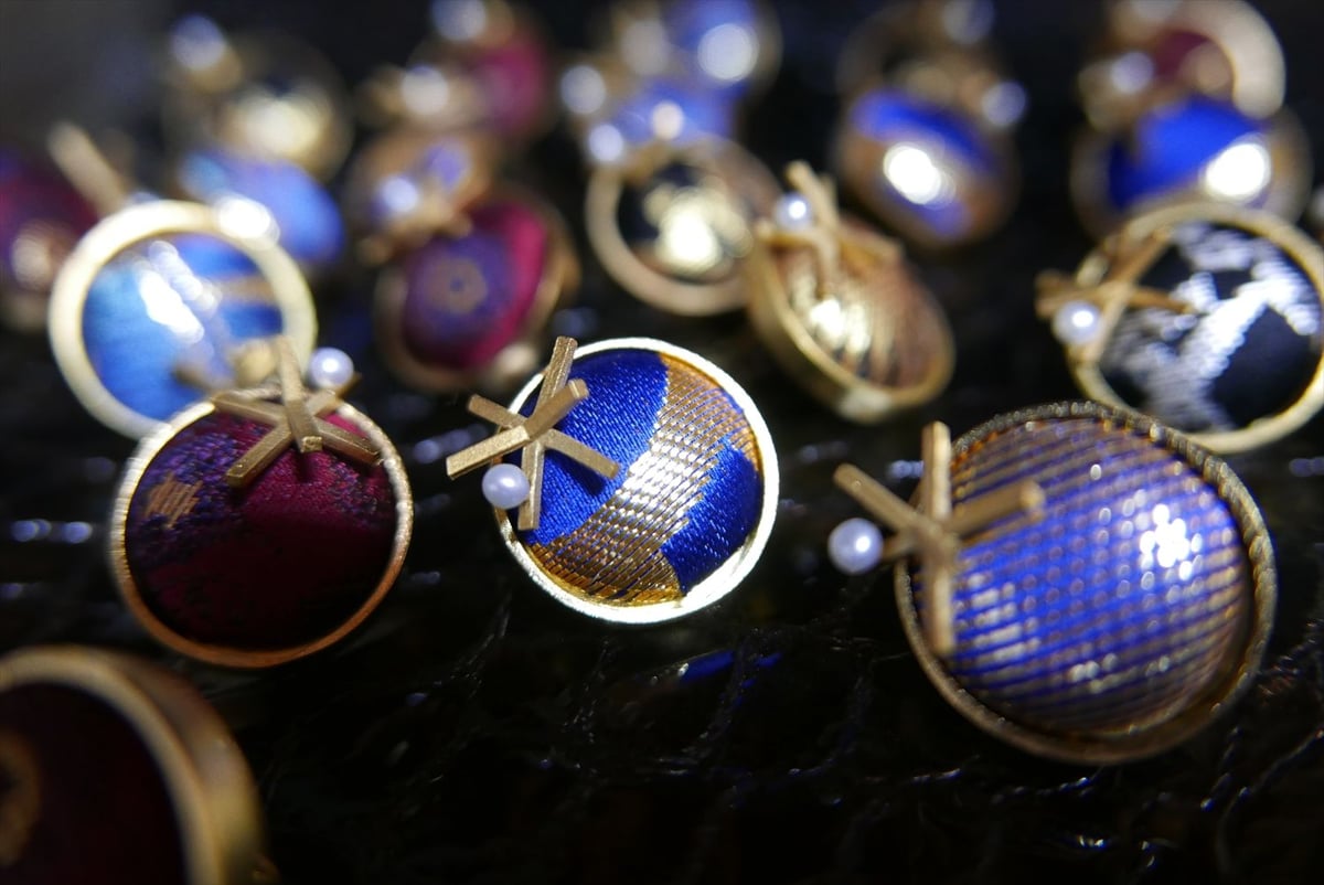 45rのストラップ(ひつじ)とピンブローチ 45rのストラップ(ひつじ)とピンブローチ 尊 MICOTO〉 ピン