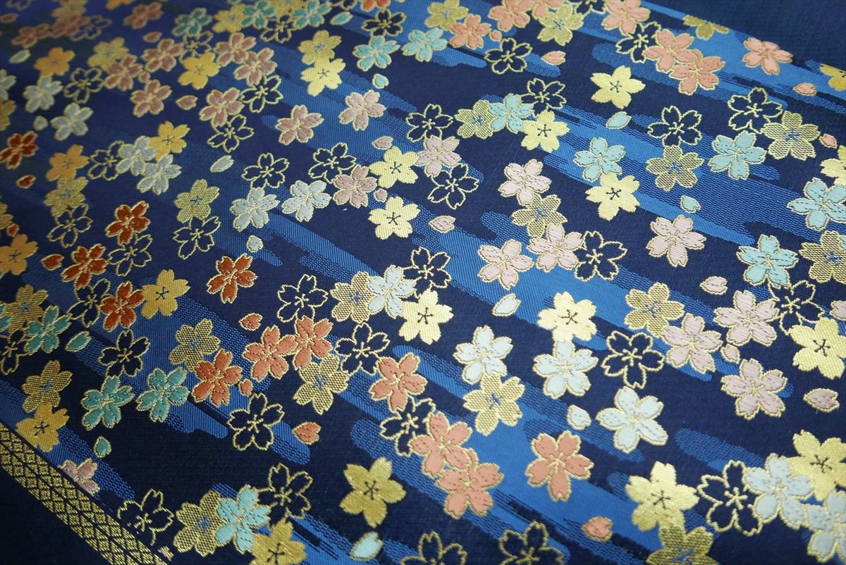 西陣織 金襴 絹織物 さくら紋様 約一尺 | 西陣岡本