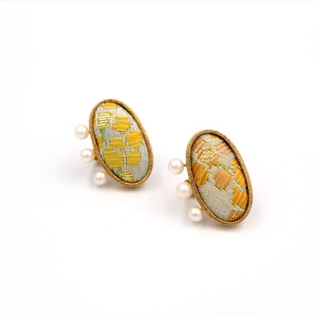 〈尊 MICOTO〉 イヤリング11　OVAL　ミモザ紋様
