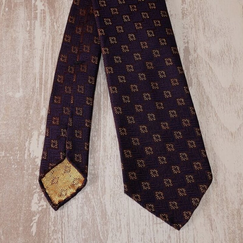 TIE YOUR TIE（タイ ユア タイ）シルクリーフパターンタイ