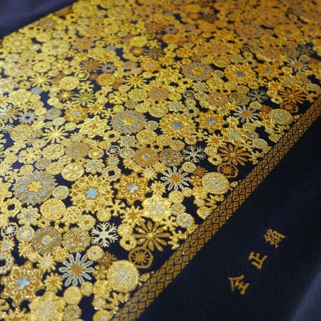 西陣織 金襴 絹織物 雪輪紋様　約一尺