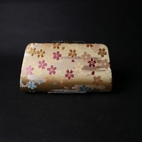 【セール最終日・新品】 和装　クラッチバッグ　西陣織　本金　正絹　花兎金襴　兎 月末セール・新品】 和装 クラッチバッグ 西陣織 本金 正絹 金襴