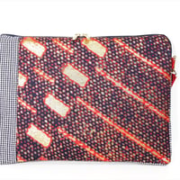 SUI Plus Bags　しかくバッグ（13インチPCバッグ）　No.2　ネオン赤　一点物