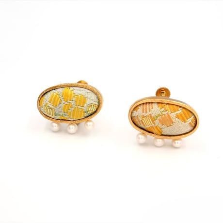 〈尊 MICOTO〉 イヤリング11　OVAL　ミモザ紋様