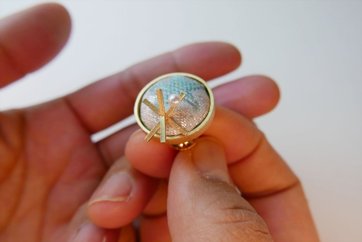 45rのストラップ(ひつじ)とピンブローチ 45rのストラップ(ひつじ)とピンブローチ 尊 MICOTO〉 ピン