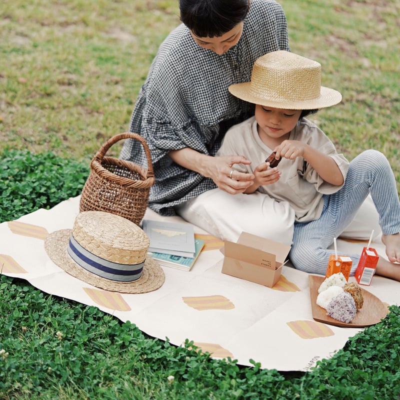 カヌレのピクニックラグ | CANELÉ du JAPON