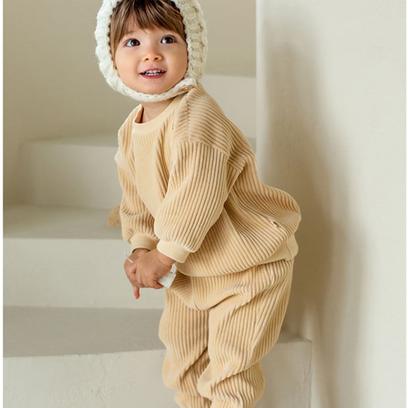 ぴんぽん GT-style carbon fiber hood for 2023 Nissan Z