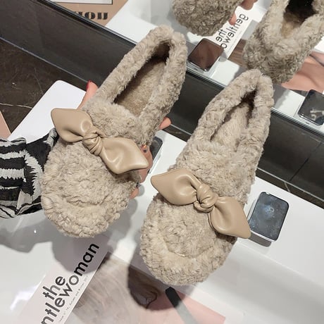 ファーシューズ ボアシューズ 22.5～25.0cm モカシン ファー フェイクファー 防寒 暖かい もこもこ 靴 かわいい 韓国ファッション レディース DTC-657432356022