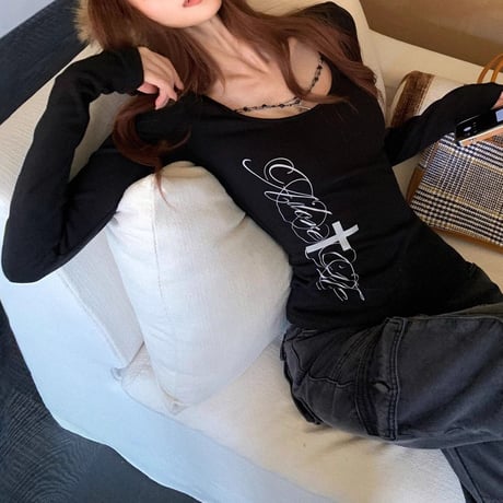 ロンT バッククロス 筆記体ロゴ 英字ロゴ 十字架 ピチT タイト トップス tシャツ スリムフィット タイトフィット タイトシルエット 長袖 レトロ DTCA-984471008277