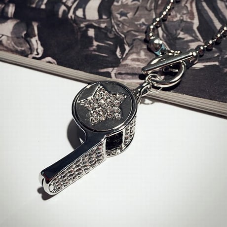 ネックレス ホイッスル チェーン付き 韓国アクセサリー ペンダント キラキラ 合金 アクセサリー ジュエリー パーティー (DTC-522889945673)