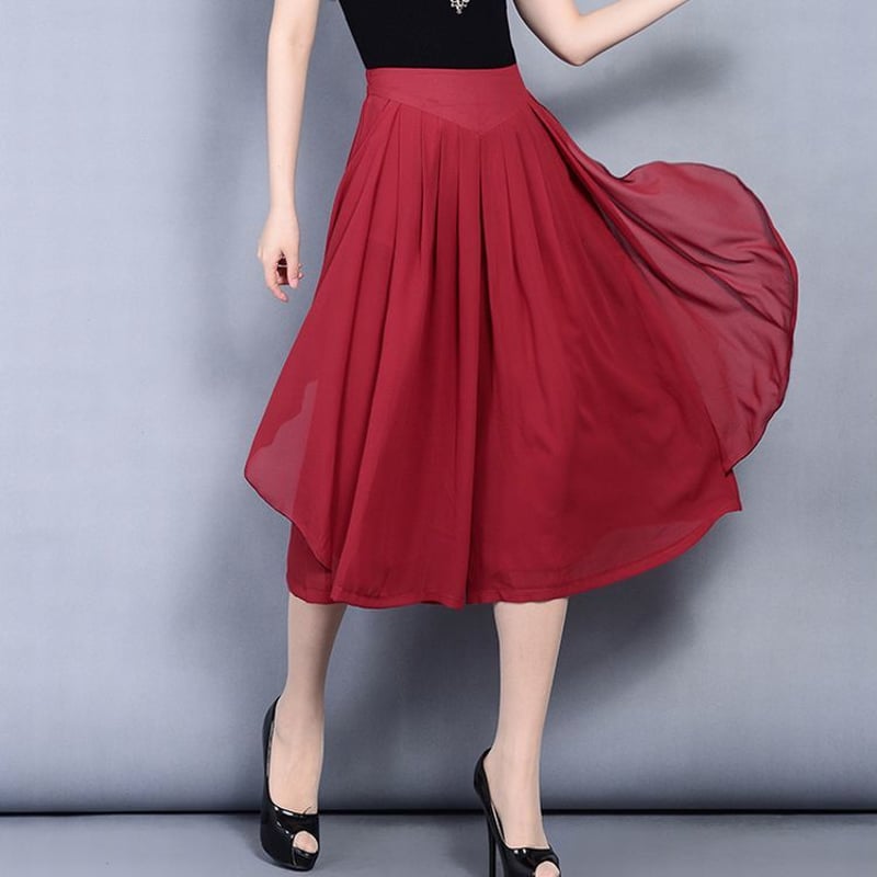 PLEATS PLEASE ISSEY MIYAKE ガウチョパンツ ラベンダー MONTHLY COLORS : FEBRUARY – ISSEY MIYAKE ONLINE STORE