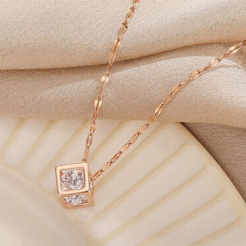ネックレス キューブ CZ チェーン付き 金属アレルギー対応
