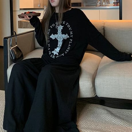 ロンT クロスプリント オーバーサイズ クルーネック ドロップショルダー tシャツ トップス カットソー ゆったり 長袖 レトロ 大人可愛い ガーリー カジュアル DTCA-828179763981
