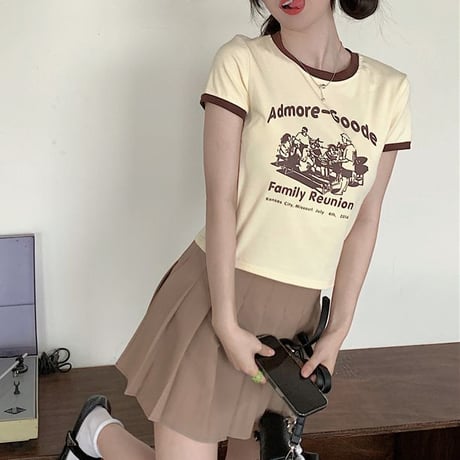 レトロプリント Tシャツ ショート丈 半袖 クルーネック スリムフィット レトロ カジュアル ストリートファッション ストリート系女子 DTCA-702505709620