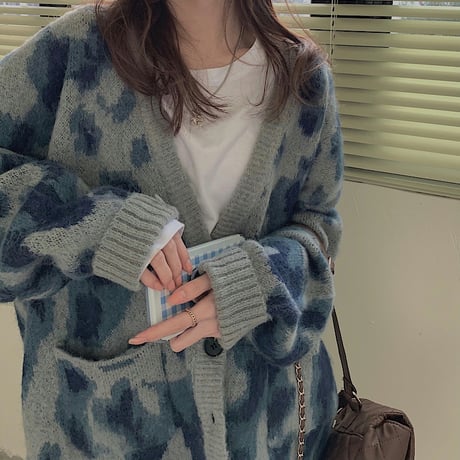 ニットカーディガン ヒョウ柄 アウター 防寒 Vネック 長袖 ウール 暖かい レトロ 韓国ファッション レディース 大人可愛い ガーリー DTC-653344282407