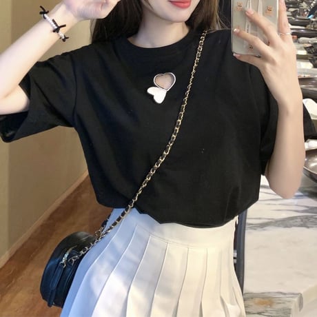 Tシャツ ハートカット 刺繡 半袖 クルーネック ルーズ 韓国ファッション レディース 大人可愛い ガーリー カジュアル 韓国ストリートファッション DTC-674278116013