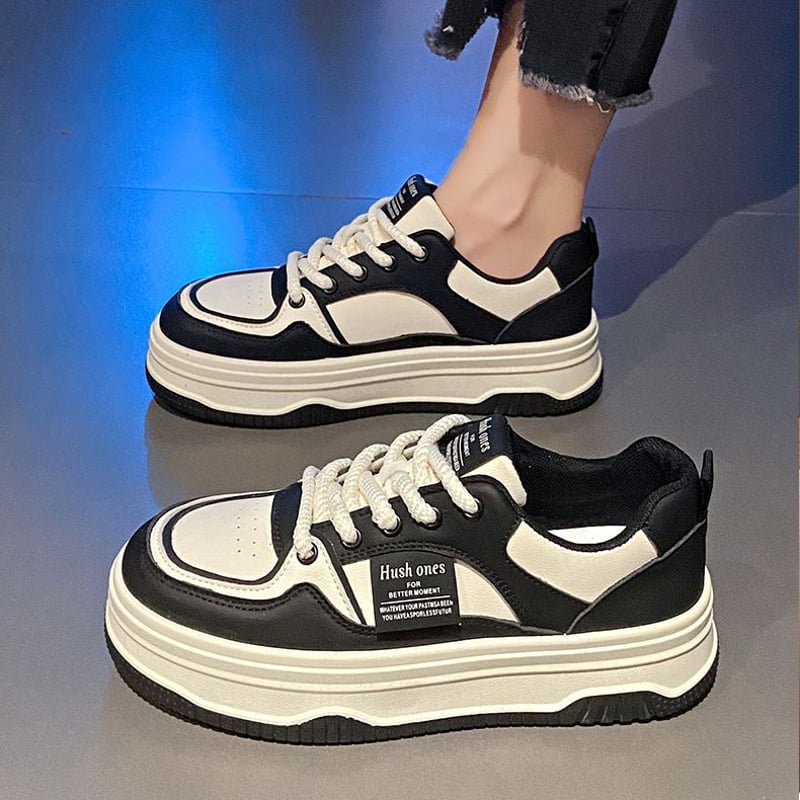 Aroma ⭐️フェンディ　フィラ　コラボスニーカー　厚底　 ダッド FILA☆FLUID V2☆ダッドスニーカー☆レトロ☆厚底☆2色 (FILA