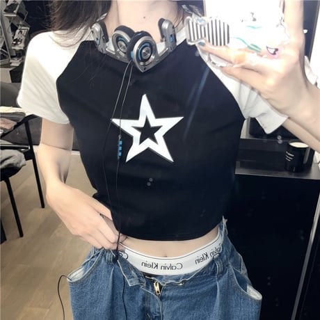 【3カラー】 クロップド丈 Tシャツ スター 星 ラグランスリーブ スリムフィット へそ出し 半袖 レトロ 韓国ファッション レディース 大人可愛い ガーリー DTC-786257392285