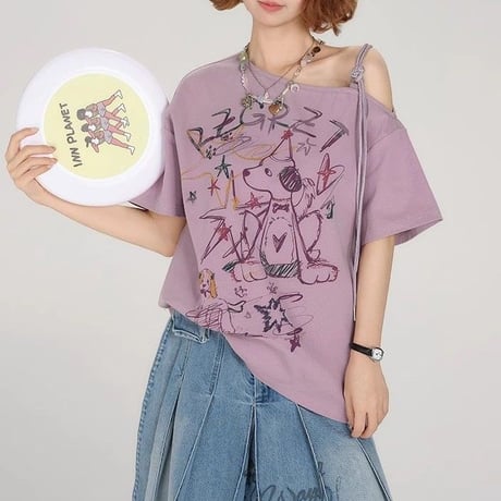 tシャツ 手書き風プリント ワンちゃん ワンショルダー オフショルダー オーバーサイズ トップス カットソー ゆったり 半袖 レトロ 大人可愛い ガーリー DTCA-912182892439