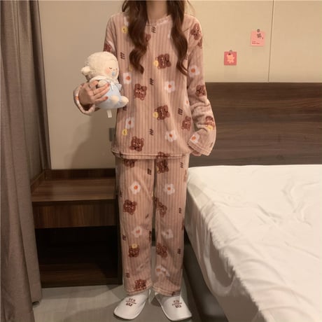 ルームウェア パジャマ セットアップ 総柄 クマ ベアー コーラルフリース 上下セット フリース 部屋着 寝間着 大人可愛い ガーリー フェミニン DTC-665975287872