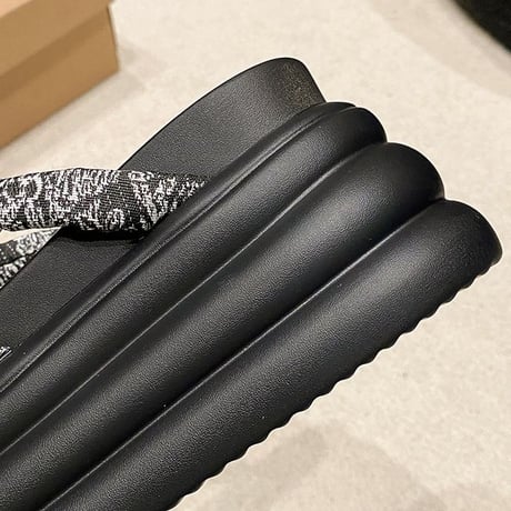 厚底サンダル フラワーモチーフ ビジュー ラインストーン スリッパ 厚底 サンダル プラットフォーム 美脚効果 脚長 トレンド 韓国ファッション レディース DTC-788616731554