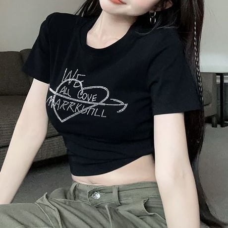 Tシャツ ラインストーン ハート ロゴ コンパクトTシャツ クロップド丈 ショート丈 トップス スリムフィット 半袖 レトロ 大人可愛い ガーリー カジュアル DTCA-820673482384