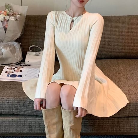 ニットワンピース フレアスリーブ ベルスリーブ ニット ミニワンピース プリーツ Aライン 長袖 レトロ 韓国ファッション レディース 大人可愛い ガーリー DTC-765739613925