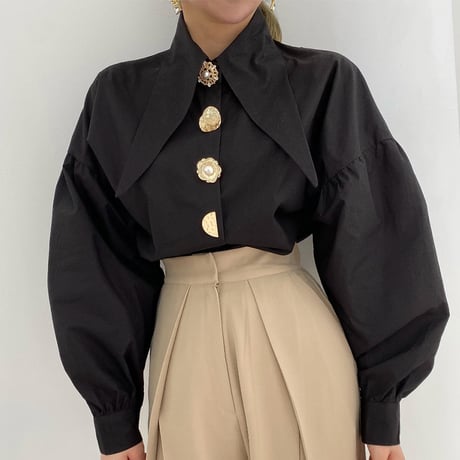 ブラウス ゴールドボタン パールボタン スクエアカラー パフスリーブ ランタンスリーブ シャツ トップス 長袖 レトロ 大人可愛い ガーリー DTCA-657104596207