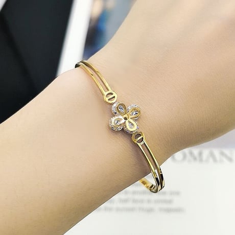 バングル 四葉のクローバー ジルコン 金属アレルギー対応 ブレスレット シンプル チタン K14メッキ アクセサリー イエローゴールド ローズゴールド DTC-569277149296