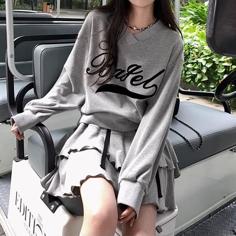 セットアップ 上下セット Vネック ロゴ トレーナー ティアードミニスカート スウェット フェイクツーピース 長袖 ルーズ レトロ 大人可愛い ガーリー カジュアル DTCA-827294825346